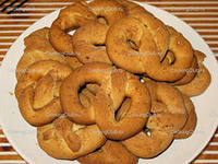 печенье Крендельки с корицей по-еврейски из сладкого теста на сметане