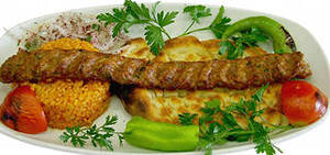 урфа-кебаб (Urfa kebab) с питтой по-турецки