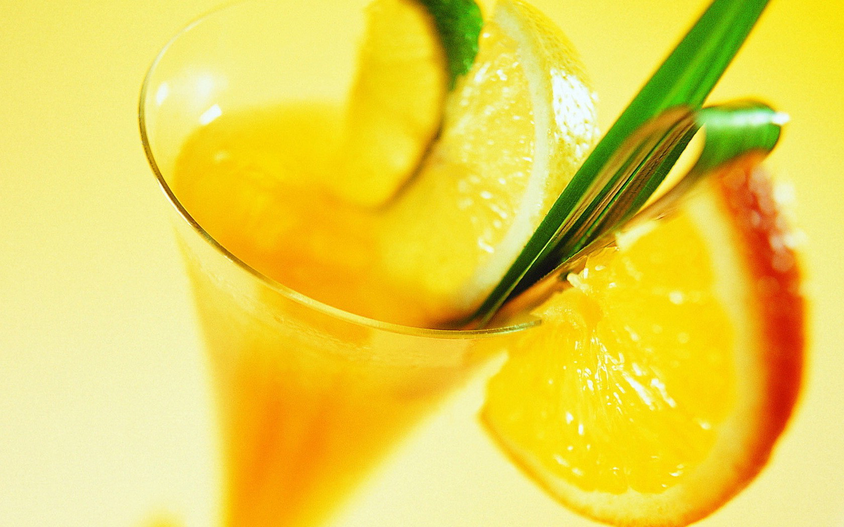 апельсиновый лимонад с лимоном и медом